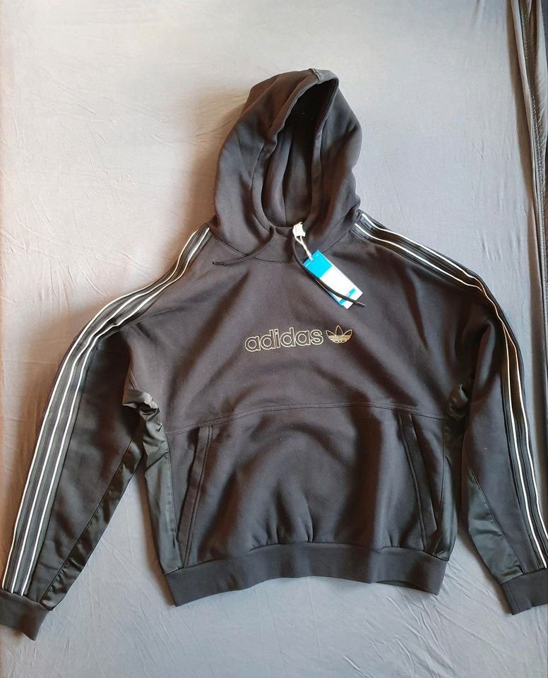 Adidas Shark Hoodie Neu in Bielefeld