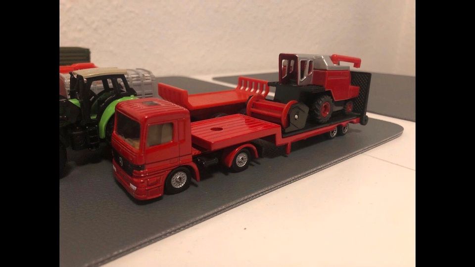 Siku Landtechnik-Konvolut (Deutz, Claas, John Deere,…) 1:87 in Celle