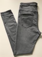 KAFFE Damen Jeans Hose GRACE Skinny Fit Grau Gr. 42 Neuwertig RAR Hessen - Braunfels Vorschau