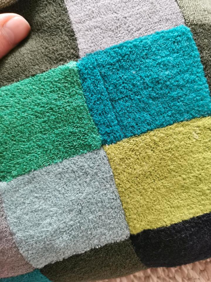 7 kleine Kissen aus Wollfrottee Merino/Seide Handmade 22x24 cm in Eutin