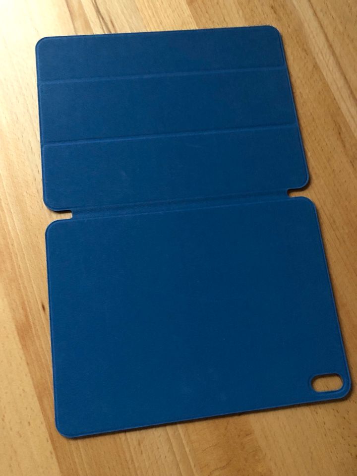 Tablet Hülle blau 11 zoll Neuwertig! in Altötting