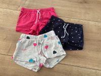 3er Set kurze Hosen/Shorts von H&M in Größe 110 Niedersachsen - Weyhe Vorschau