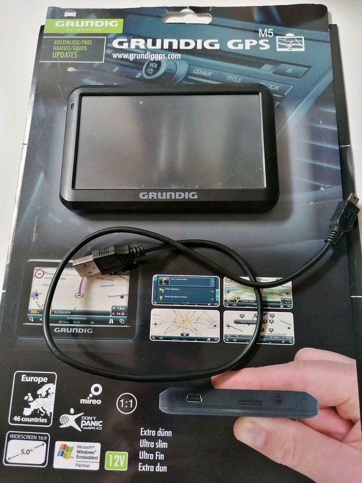 Grundig GPS M 5 Navi Garmin Tom Tom  Auto Reise in Weißensberg