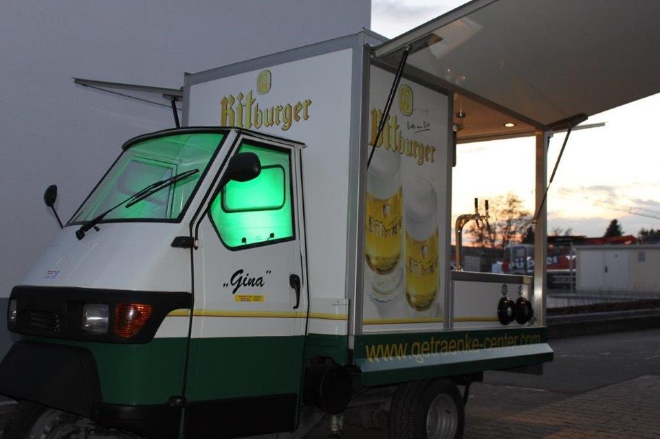 Ausschankwagen Bitburger Bier Ape Piaggio food truck in Breitscheid