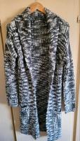 Strickjacke / grau weiß / Grob Strick / Mantel Baden-Württemberg - Offenburg Vorschau