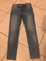 H&M Jeans mit Glitzersteinchen Gr 152 Schleswig-Holstein - Ellerau  Vorschau