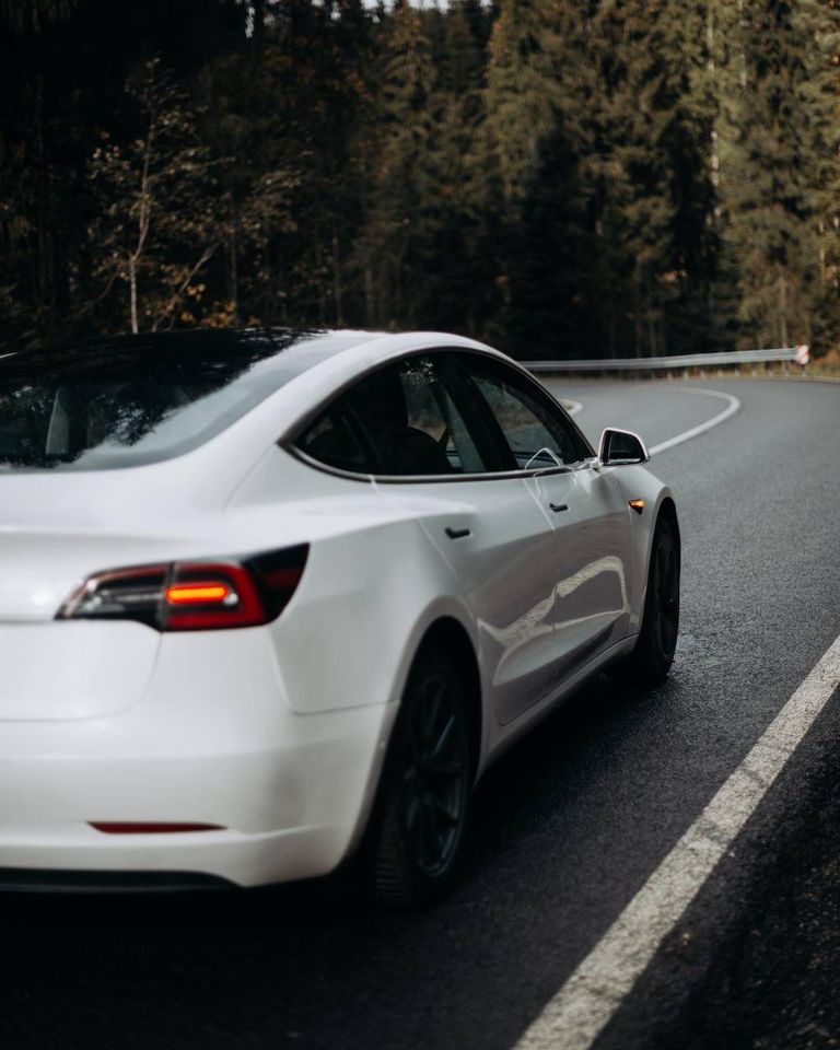 Tesla Model 3 in Wolfenbüttel