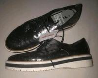 Neu TAMARIS Halbschuhe, gr. 40, Echtleder, sehr Bequem Hessen - Marburg Vorschau
