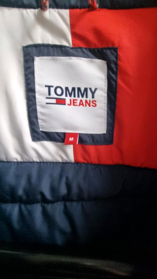 Tommy Jeans Jacke / Übergangsjacke Gr.M in Schwerte