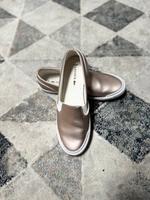Lacoste Schuhe Sneaker 37 Loafer metallic-goldenen Farbton Bayern - Regensburg Vorschau