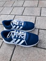 Adidas Turnschuhe Sneakers Schuhe Freizeitschuhe Gr. 35 Baden-Württemberg - Niedereschach Vorschau