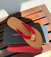 Tommy Hilfiger Zehentrenner rot Größe 38 Bayern - Erlangen Vorschau