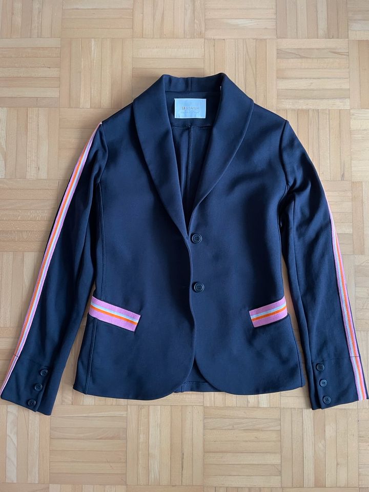 Blazer „rich & royal“ in Lüdenscheid