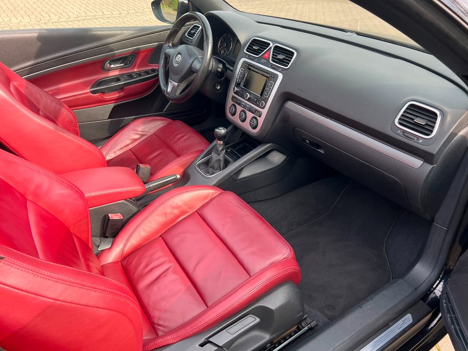 VW Eos 1,4l TSI•Cabrio•Navi•Leder•Tempomat•orig.Kilometer• in Stadthagen