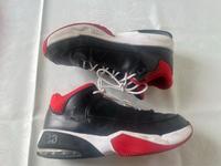 NIKE JORDAN Herren Schuhe Basketballschuhe Max Aura 3 Gr. 10.5 München - Trudering-Riem Vorschau