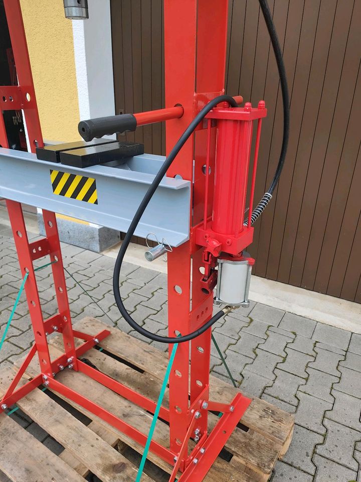 HOLZMANN Werkstattpresse WP30ECO 30 Tonnen Aktion in Bayern - Nabburg |  Heimwerken. Heimwerkerbedarf gebraucht kaufen | eBay Kleinanzeigen ist  jetzt Kleinanzeigen