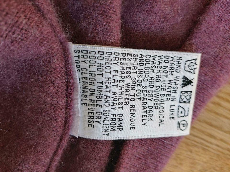 Pullover, 100% Kaschmir, Boden, Größe  S, 2-fädig in Holzgerlingen