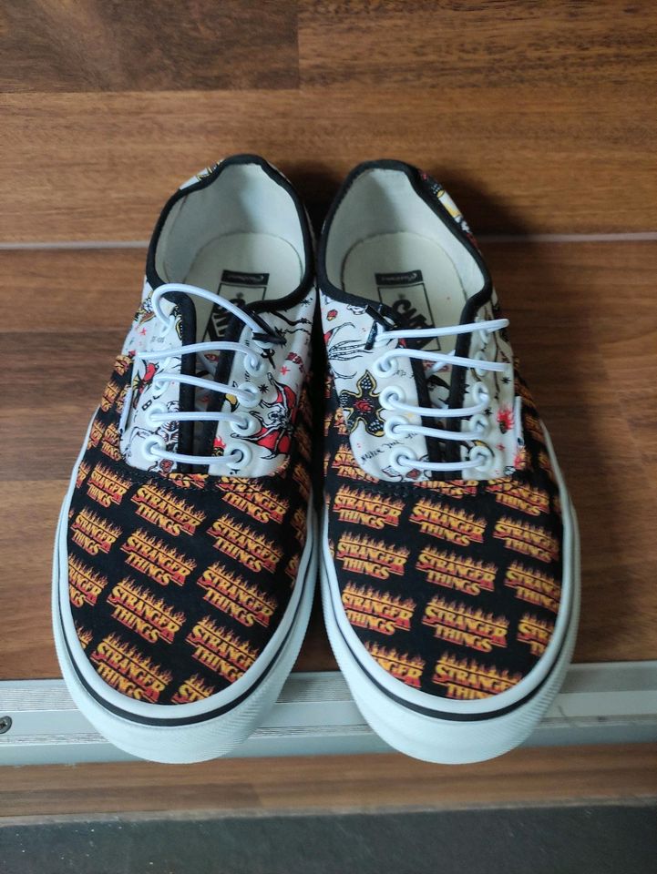 vans Sneaker Stranger Things Gr.  42 in Uffenheim