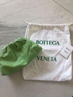Bottega Veneta the Pouch Clutch Tasche neu grün Bayern - Schondorf am Ammersee Vorschau