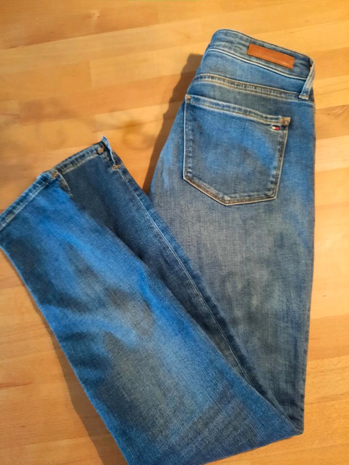 Tommy Hillfiger Jeans Skinny W26 in Ramstein-Miesenbach