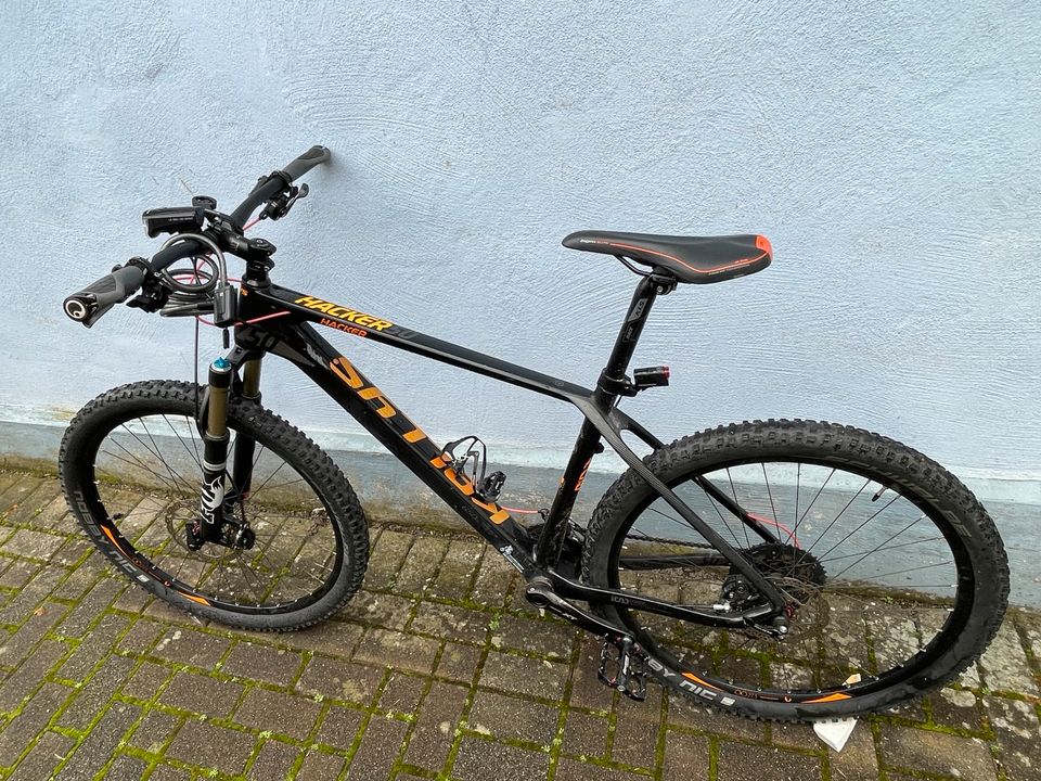 MTB Kellys „Hacker 50“ - Carbon - 27,5- Rahmengröße L in Straubenhardt