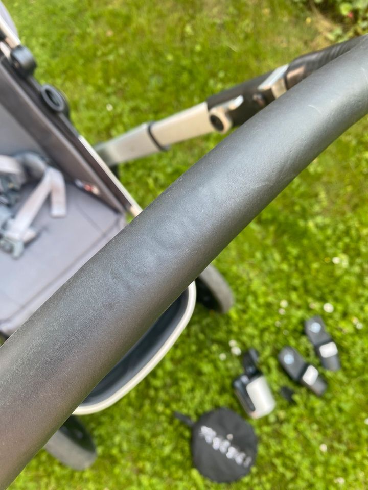 Joolz Day 3 Kinderwagen Grey + Zubehör + Echtleder Griffe 1500€ in Sachsenheim