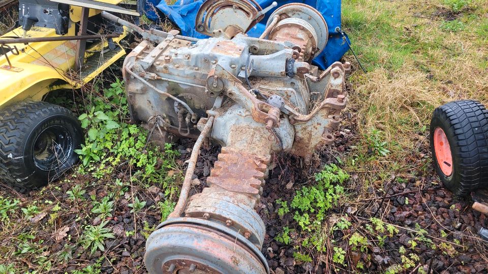 Eicher Differential Achsen Bremsen Hydraulik Steuergerät in Gondershausen