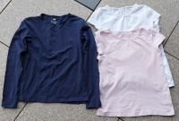 Shirts: 1xLangarm G. 134, 2x Kurzarm G. 122 blau weiß rose H&M Hessen - Runkel Vorschau