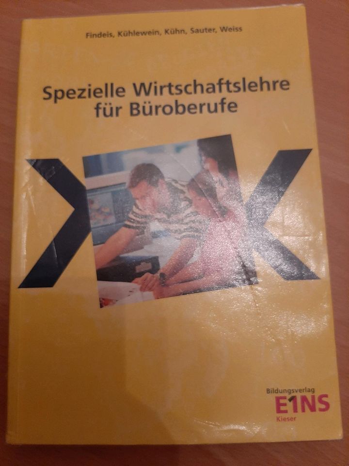 Schulbuch Spezielle Wirtschaftslehre für Büroberufe in Holzhausen an der Haide