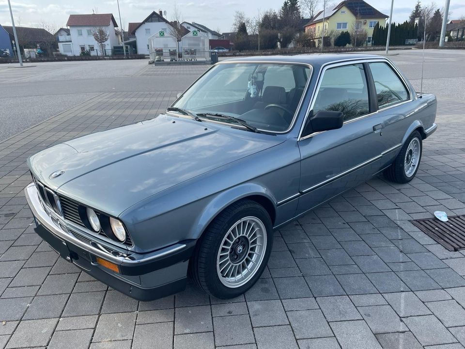 BMW E30 318  Coupé TÜV NEU!!! in Frontenhausen
