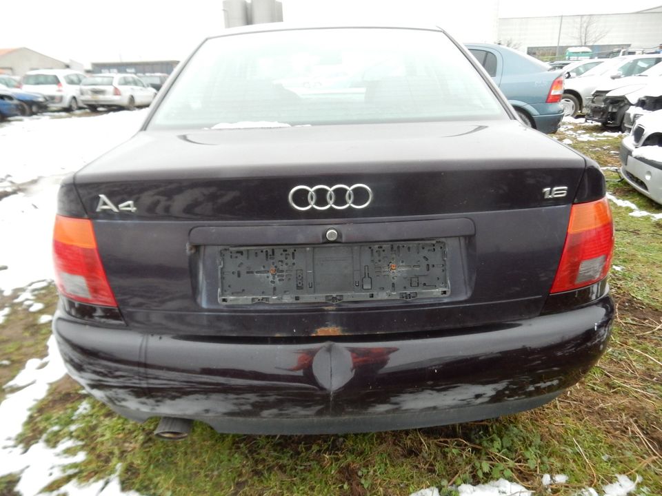 Audi A4 B5 limo Ersatzteileträger ADP CTD LY3K VN8946 in Heilsbronn