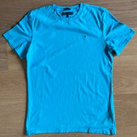Tommy Hilfiger Stretch slim fit T-Shirt hellblau, Gr. 164, sehr g Schleswig-Holstein - Wrist Vorschau