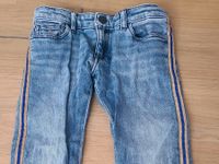 Süße Jeans Tommy Hilfiger 116 Baden-Württemberg - Ingersheim Vorschau