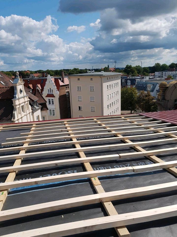 Handwerker für Dachrinne,Blech,Dachisolierung in Göppingen