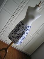H&M Rock Gr. 36 S Blüten Muster Lila Weiß Büro festlich klassisch Niedersachsen - Jork Vorschau