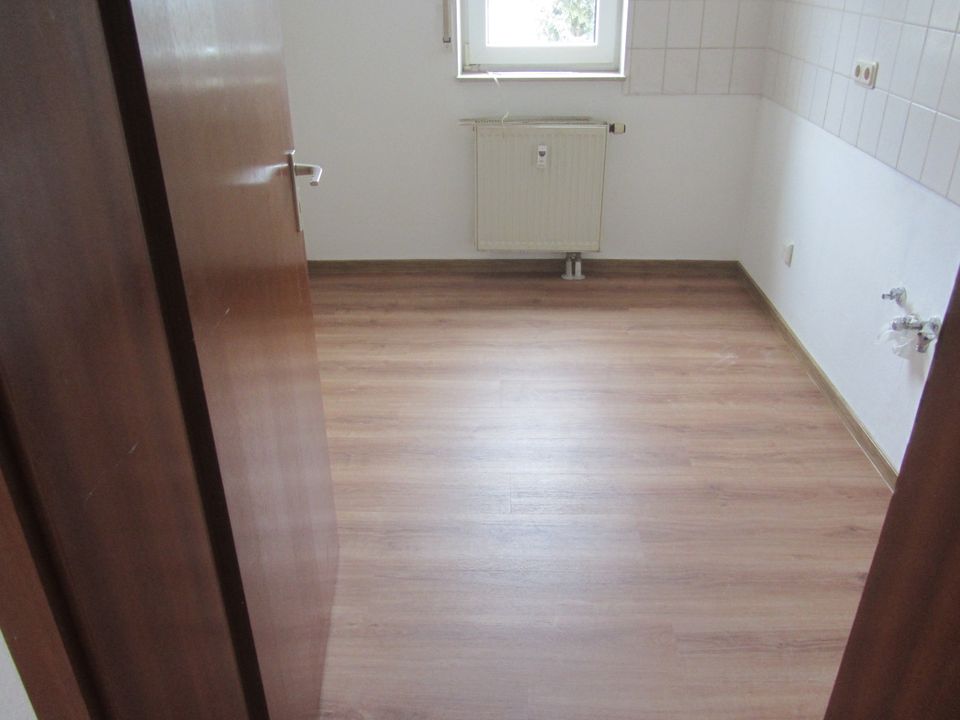 Schöne helle 2 - Zimmer Wohnung im 2. OG zu vermieten in Gemünden a. Main
