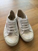 Weiße Stoffschuhe von Superga Bayern - Neuendettelsau Vorschau