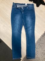H&M + Slim Regular Waist Jeans Gr. 50 Hessen - Niederdorfelden Vorschau