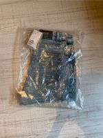H&M Shorts Hotpants kurze Hose Jeans gr S/34 Neu+Etikett Niedersachsen - Melle Vorschau