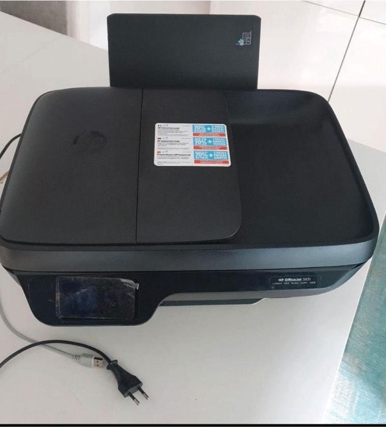 HP OfficeJet 3831 Drucker / Scanner / Kopierer / WLAN in Leipzig