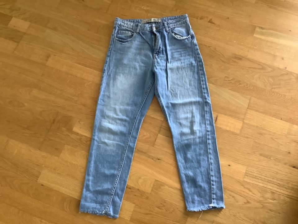 Kleiderpaket Hosen Jeans 36 in Rehlingen-Siersburg