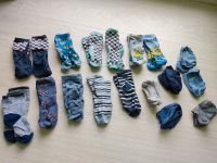 18 Paar Socken Zwillinge Größe 23-26 Hessen - Maintal Vorschau