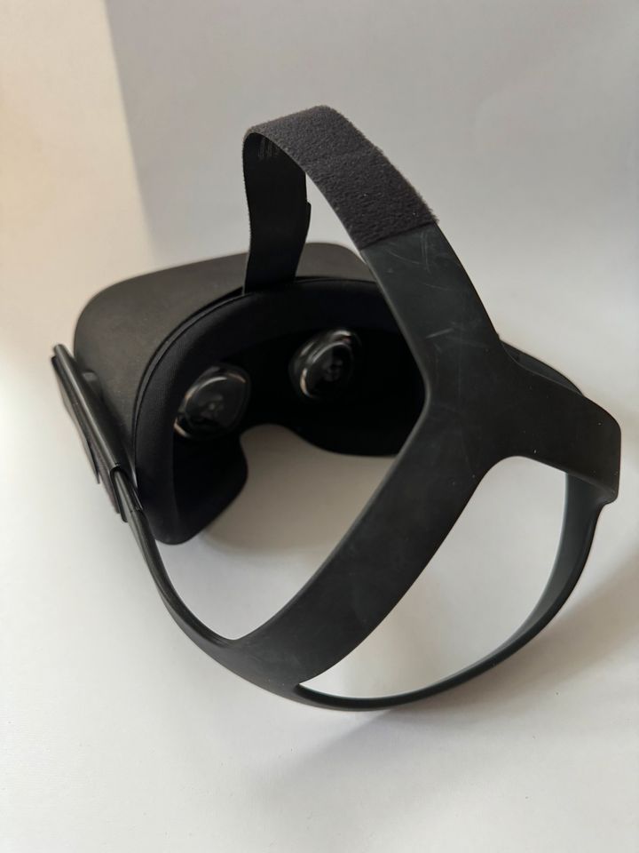 Meta Quest | Oculus Quest | VR-Headset in Ubstadt-Weiher