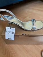 Klassische neue Sandalen Baden-Württemberg - Konstanz Vorschau