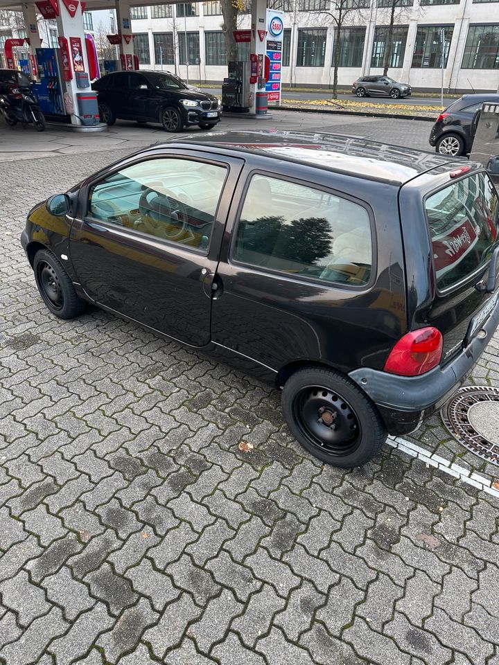 Renault Twingo. TÜV Klima … in Düsseldorf