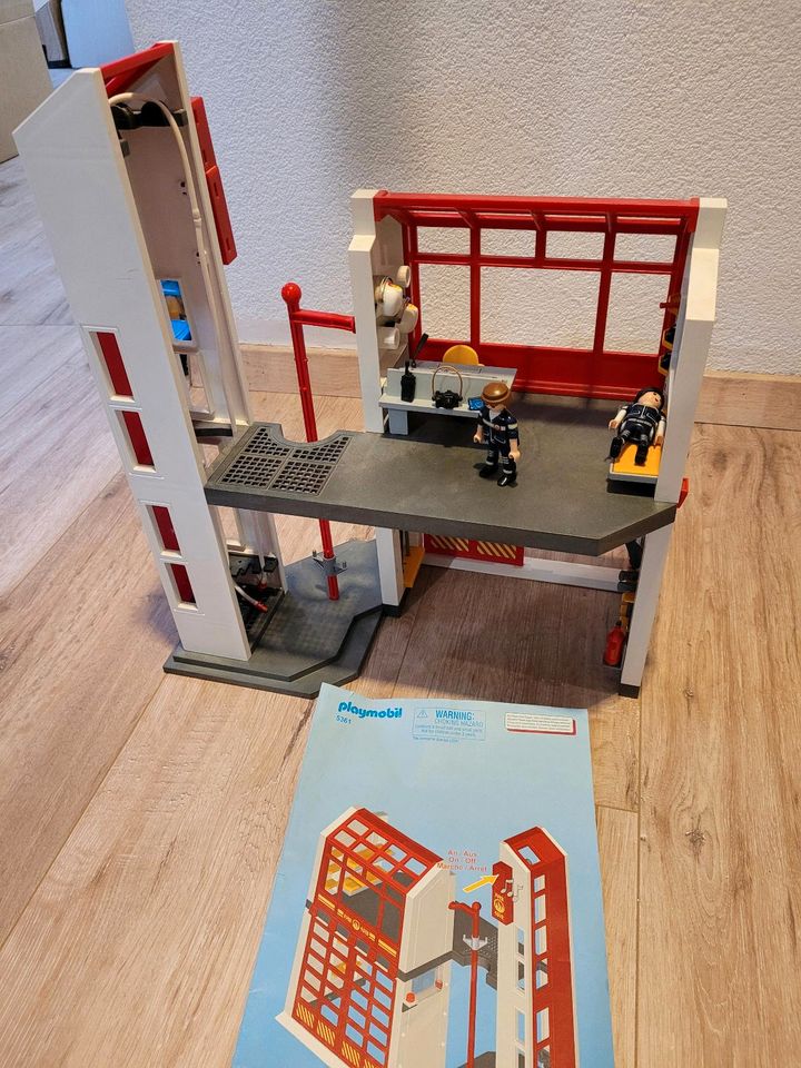 Playmobil 5361  Feuerwehrstation 5362Leiterfahrzeug in Künzell