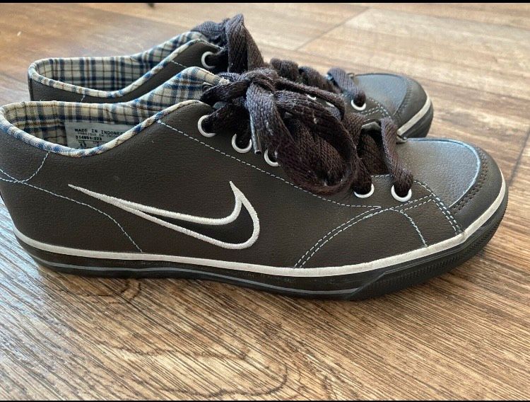 Nike Capri Schuhe Braun Leder 36,5 Kariert in Essen-West - Holsterhausen |  Gebrauchte Kinderschuhe Größe 36 kaufen | eBay Kleinanzeigen ist jetzt  Kleinanzeigen