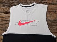 Nike Pro Muskelshirt Größe S - Neuwertig Baden-Württemberg - Vaihingen an der Enz Vorschau