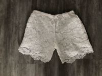 Damen Hotpants Shorts kurze Hose weiß mit Spitze Italy in Größe S Niedersachsen - Osnabrück Vorschau