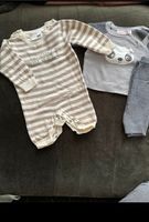 Babykleidung verschiedenes in Größe 50 Baden-Württemberg - Karlsbad Vorschau